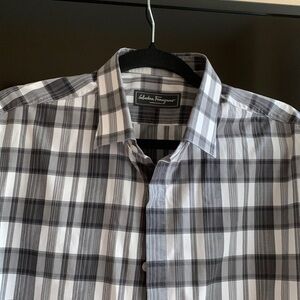 MENS SALVATORE FERRAGAMO SIZE LARGE ALL COTTON DRESS SHIRT